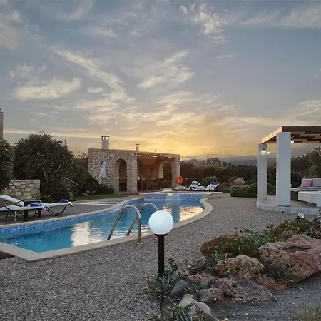 Beachfront Aqua Marine With Private Pool,ping-pong & Bbq * Χανιά