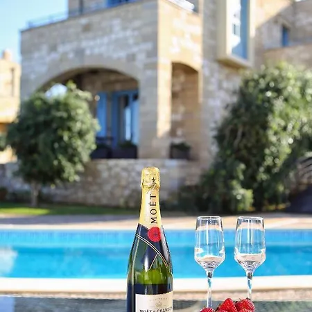 Beachfront Aqua Marine With Private Pool,ping-pong & Bbq