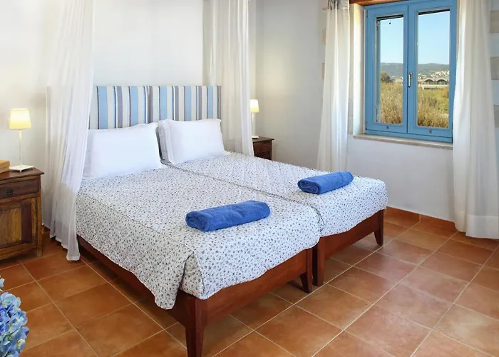 Vila Beachfront Aqua Marine With Private Pool,ping-pong & Bbq Chania (Crete)
