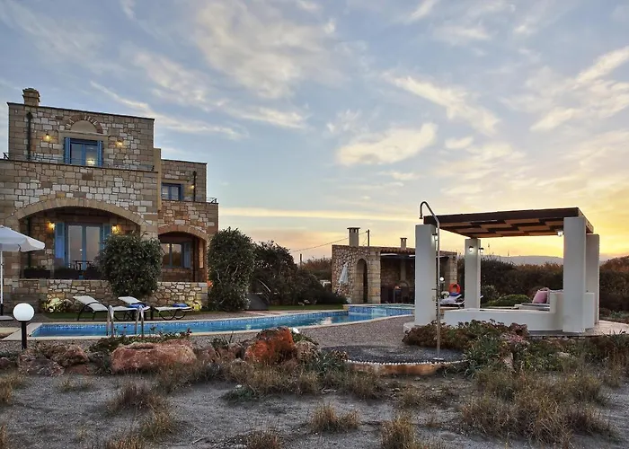 Beachfront Aqua Marine With Private Pool,ping-pong & Bbq La Canée