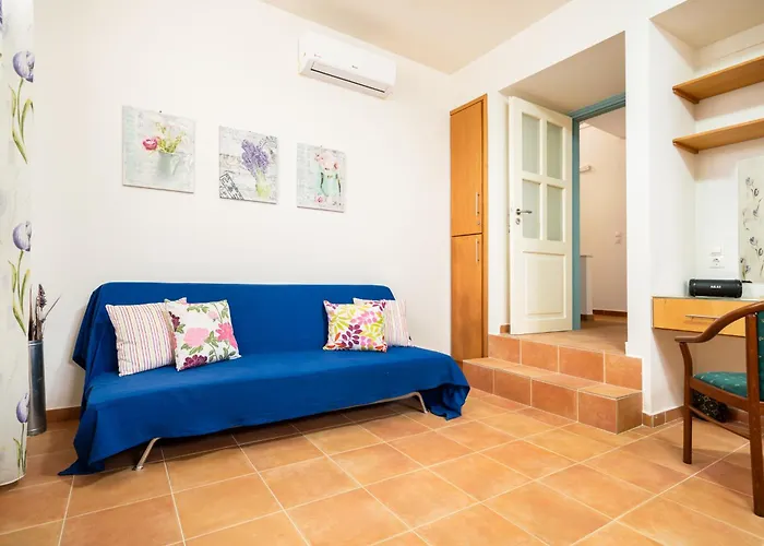 Beachfront Aqua Marine With Private Pool,ping-pong & Bbq Villa